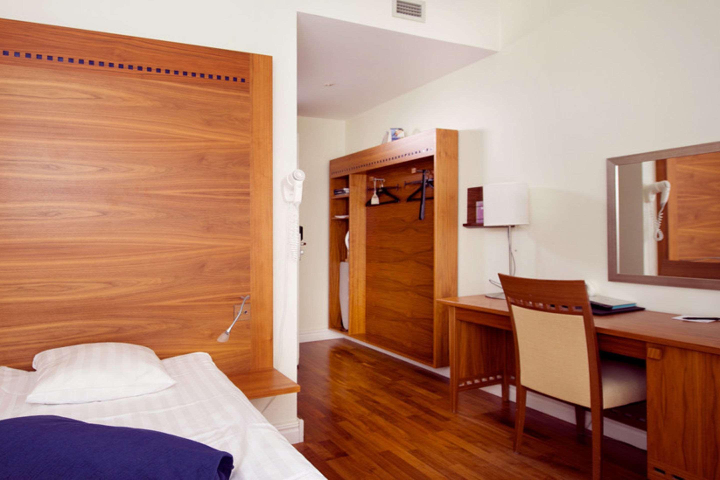 Home Hotel Temperance Malmo Bagian luar foto